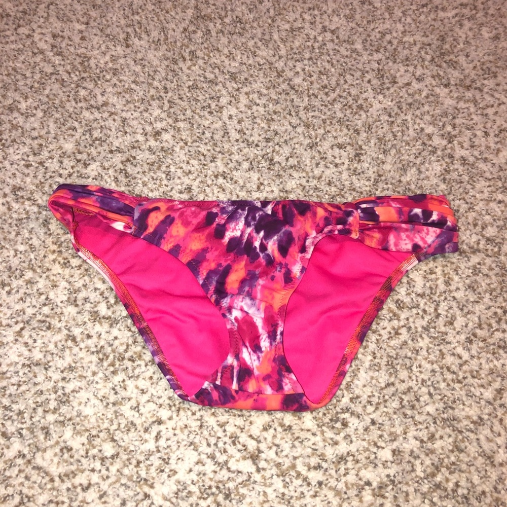 Victoria’s Secret bathing suit bottoms